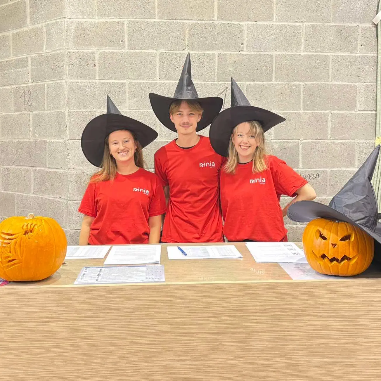Animatoren van Team WAUW op een evenement (foto 3)