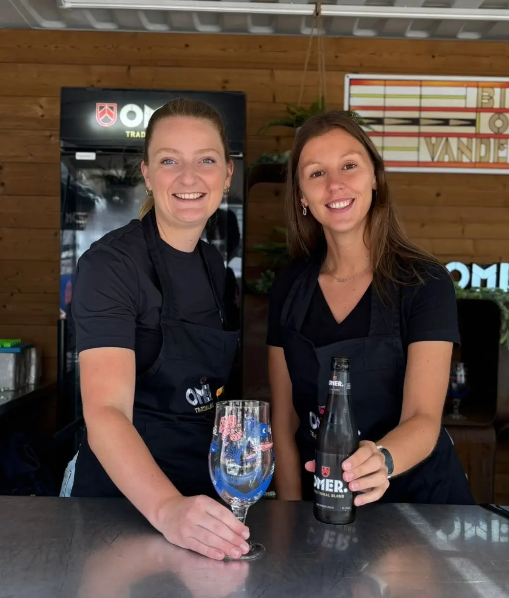 Catering & bartenders van Team WAUW op een evenement (foto 6)