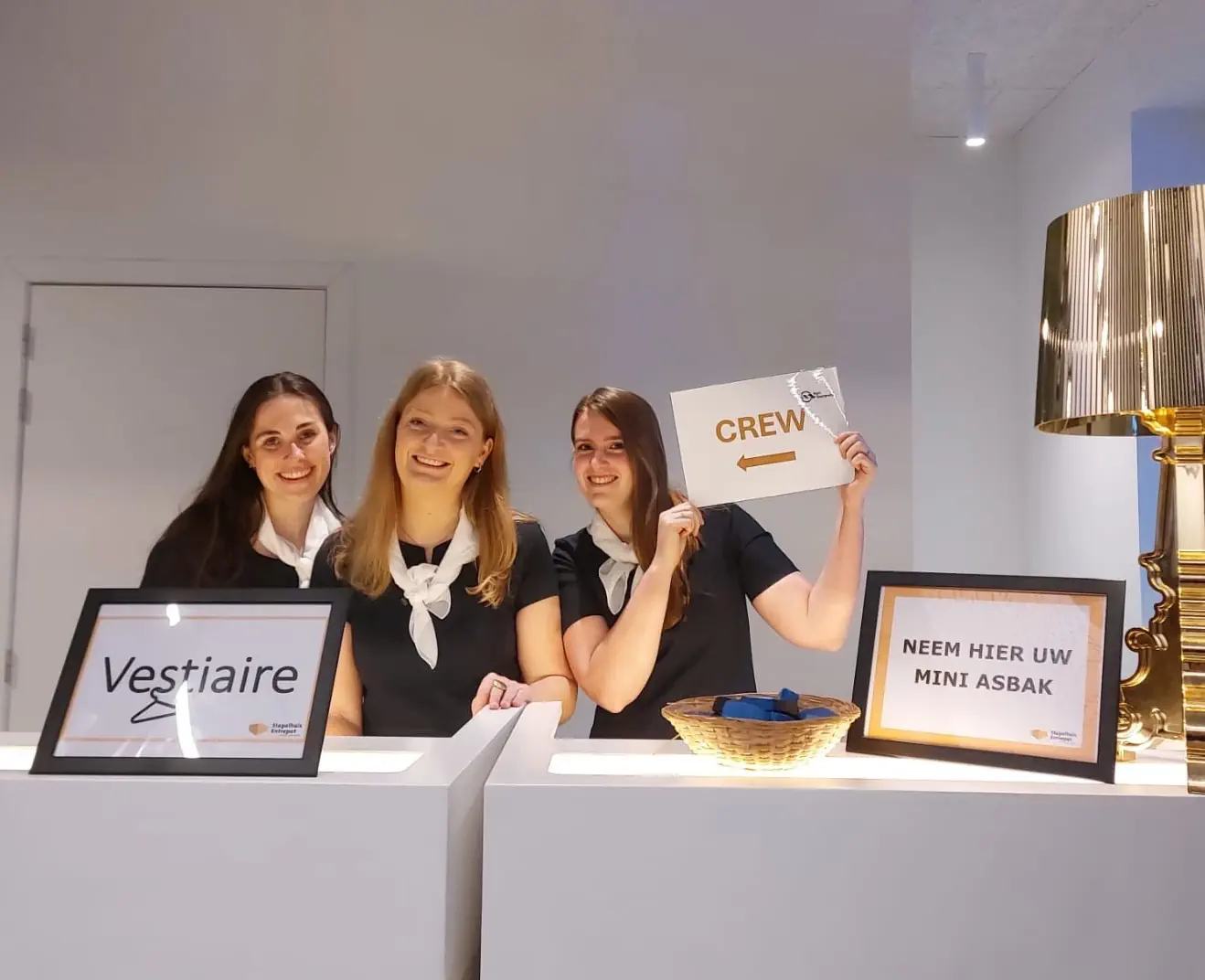 Hosts & hostessen van Team WAUW op een evenement (foto 4)