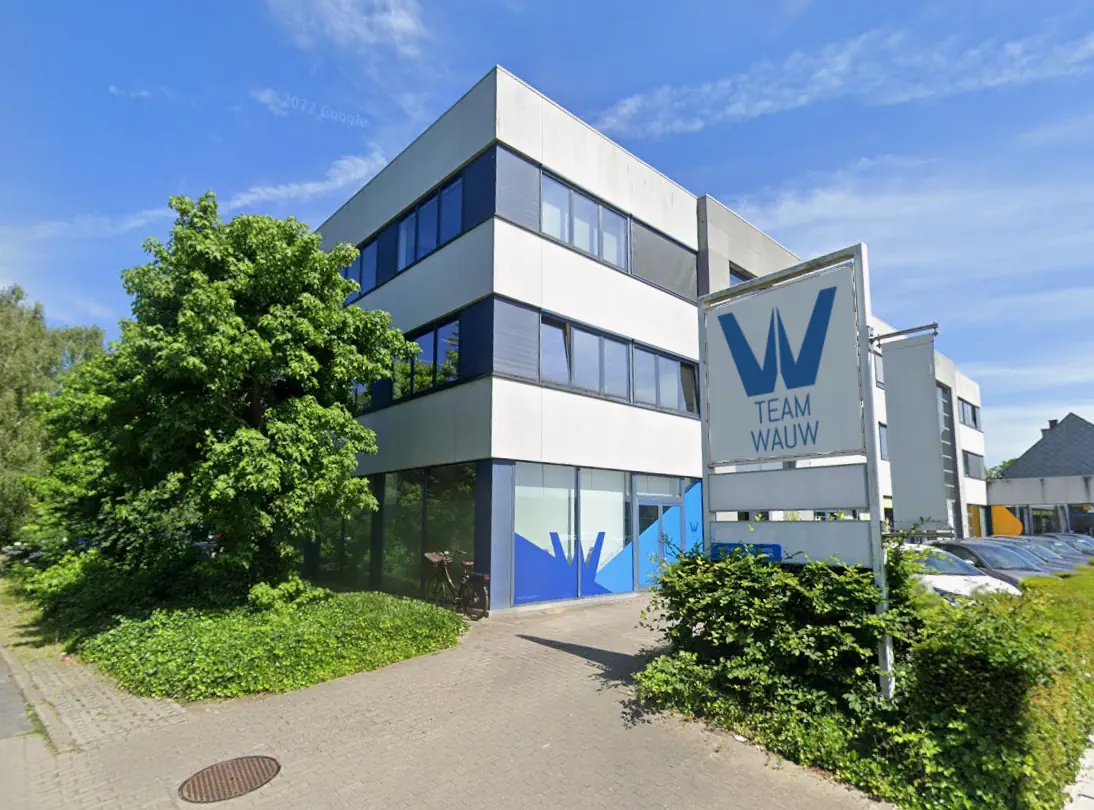 Het kantoor van Team WAUW aan de Doorniksesteenweg in Kortrijk